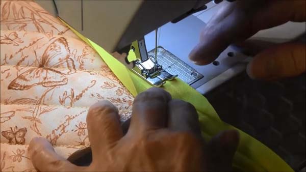 Potholder Tutorial - Sew In Bias Tape Fold