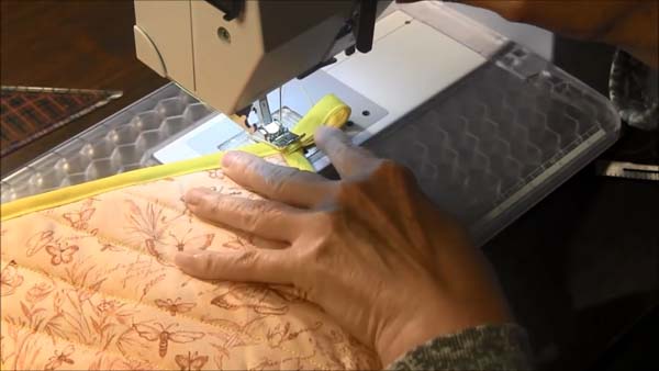 Potholdler Tutorial - Stitch Loop