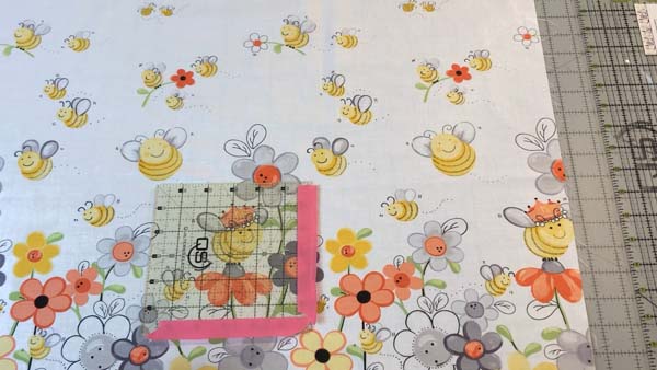 Propeller Block Fussy Cut Bee for Block Center