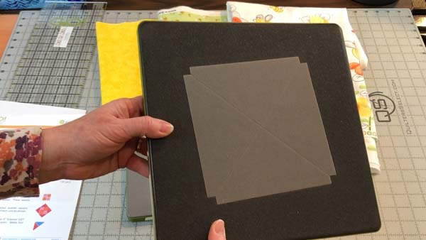 Propeller Block Quarter Square Triangle Accuquilt Die