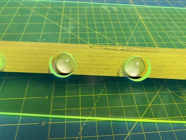 Quilters Slidelock Showing knobs