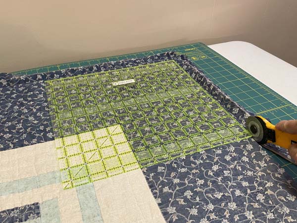 Rebind a Quilt Square Corners