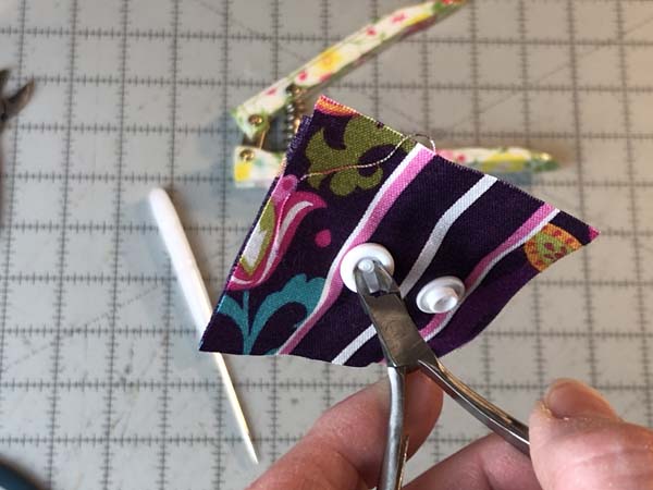 Remove Kam Snaps Cuticle Trimmer Cut Center