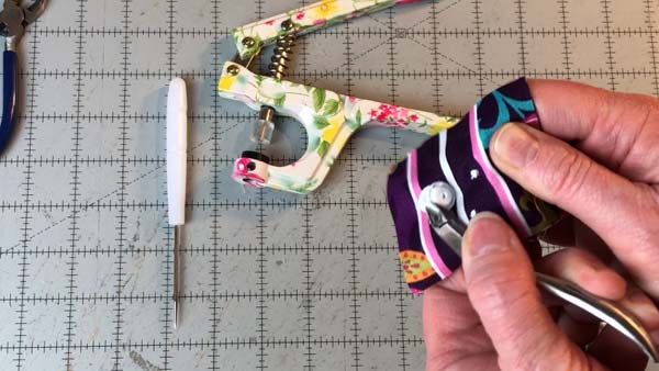 Remove Kam Snaps Cuticle Trimmer Grab Snap