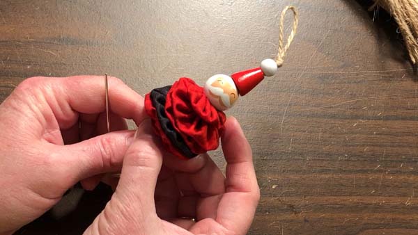Santa yo yo ornament yo yos threaded