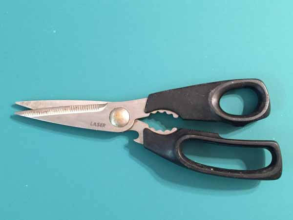 Scissor Selection Guide - Kitchen Scissors
