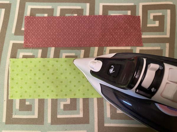 Scrappy Quilt Binding 2 Ironing Scraps