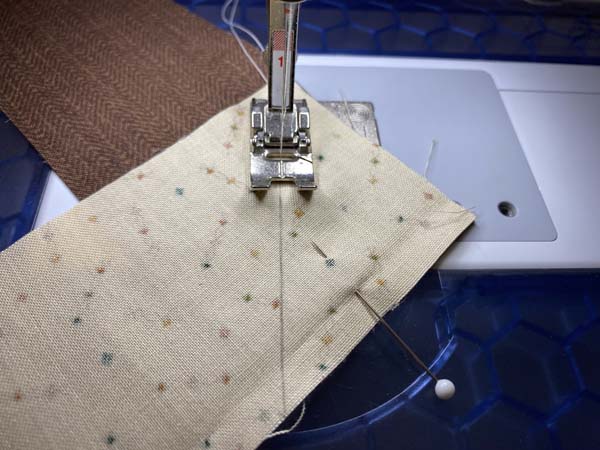 Scrappy Quilt Binding 7 Sew Line