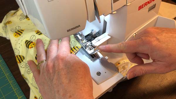 Serger Bib 14 Stop Lift Foot
