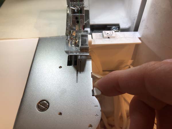 Serger Outside Corner No Seam allowance 6 Release Stitches