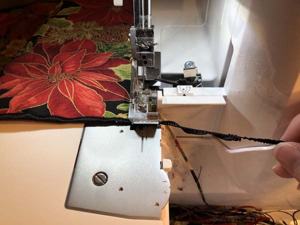 Sew a Napkin Cut off thread tail