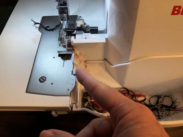 Sew a Napkin Rolled Hem Lever