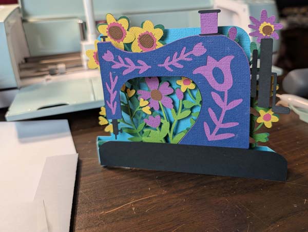 Sewing Machine Cricut Card Finished Standing
