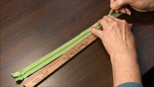 Shorten Zipper with Sewing Machine _1.1.2