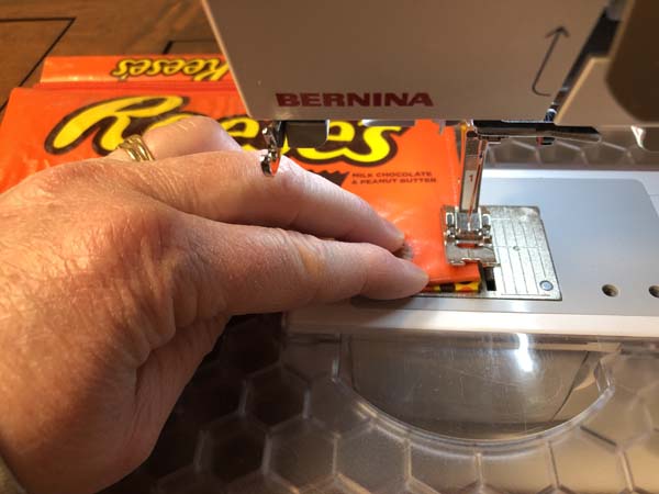 Snack Wrapper Pouch Pleated Bottom Finishing Sewing Sides