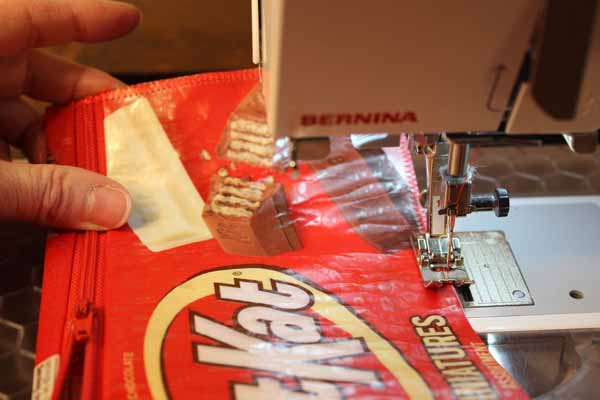 Snack Wrapper Zipper Bag - Sew Around Edge