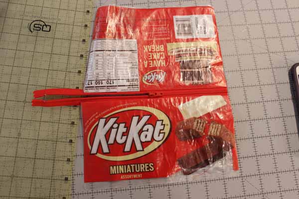 Snack Wrapper Zipper Bag - Bag Trimmed
