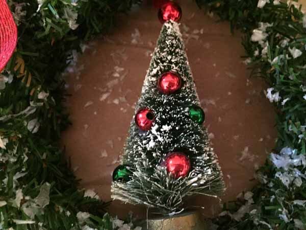 Snow Covered Winter Wreath Tutorial - Close Up Bottle Brush