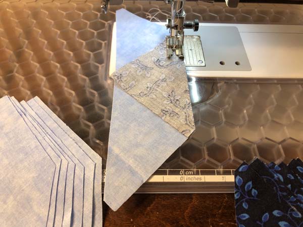 Snowflake Topper 26 Sew Triangle to Trapizoid