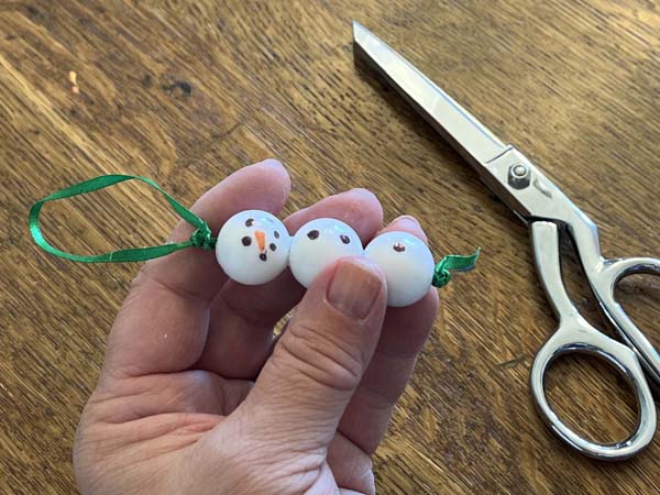 Snowman Ornament 21 Trim Tail