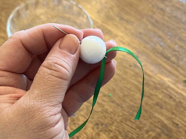 Snowman Ornament 6 Thread First Bead