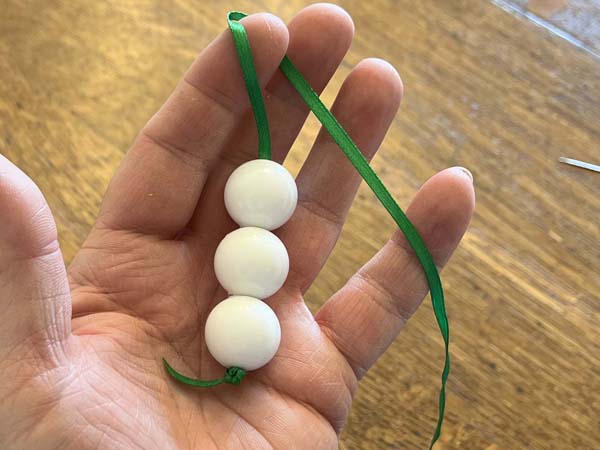 Snowman Ornament 9 Add Two Beads