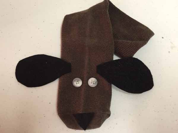 How to Make a Simple No-Sew Sock Puppet 