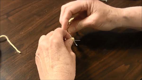 Spool Knitted Bookmark_1.1.24