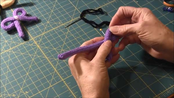 Spool Knitted Bow_1.1.5