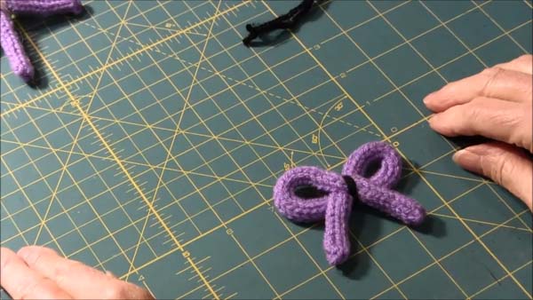 Spool Knitted Bow_1.1.9