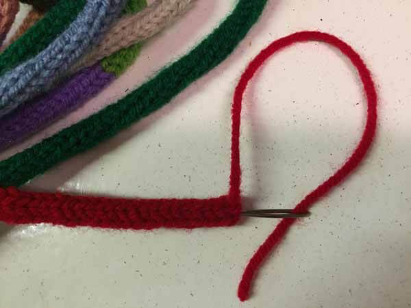 Spool Knitted Tree Garland - Insert Yarn