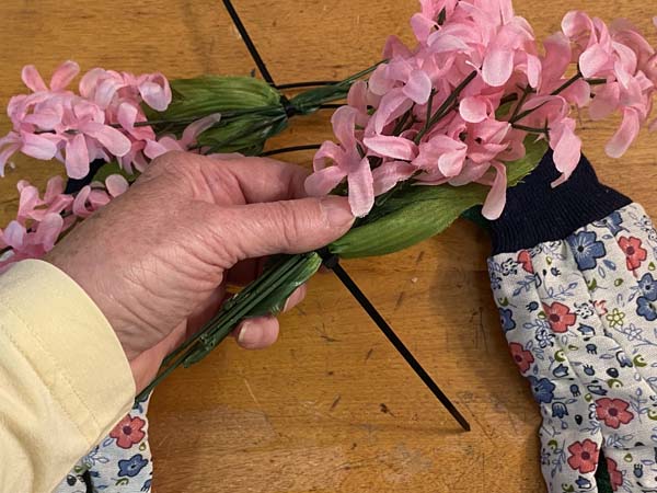 Spring Wreath Secure Bunch with Zip Tie