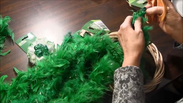 Feather Boa Wreath remove ties