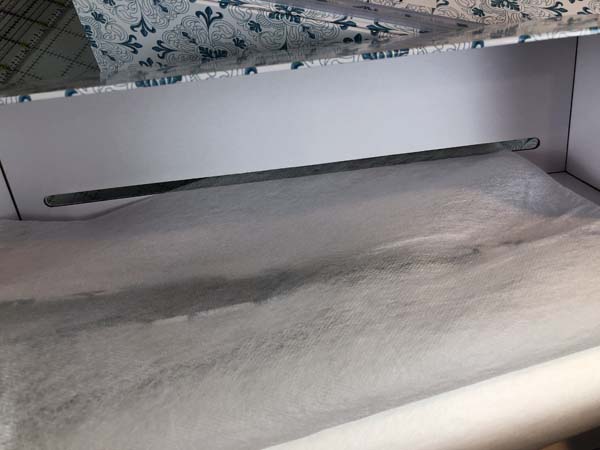 StableCut Dispenser Stabilier through slot_150