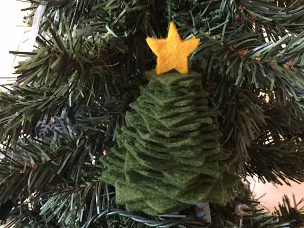 Stacked Christmas Tree Ornament Tutorial - Finished on Tree