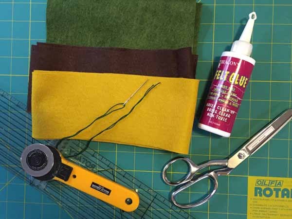 Stacked Christmas Tree Ornament Tutorial - Supplies