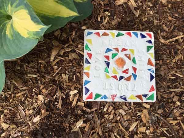 Stepping Stone Tutorial - Finished in Garden