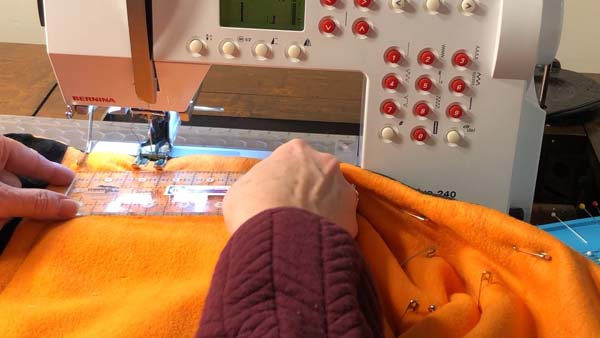 Straight Line Quilting Measure to set guide distance