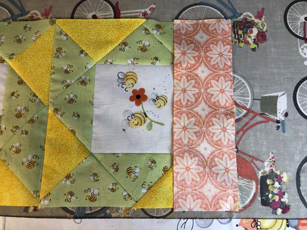 Sweet Bees Baby Quilt Filler Strip