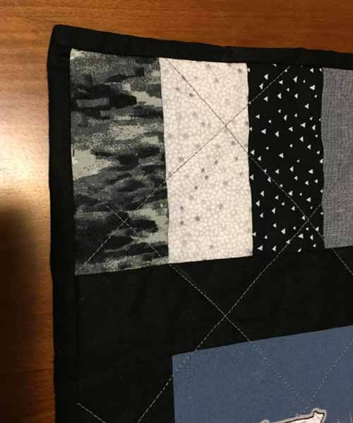 T-shirt quilt - Binding example