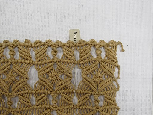 Textile piece, macramé (AM 16090-3)