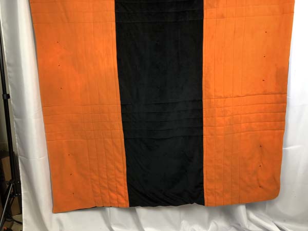 Theme Quillow Back Bottom Close Up