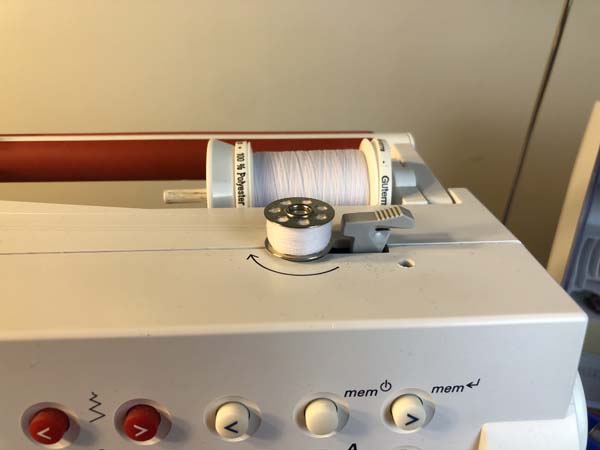 Thread a Bobbin 12 Switch Turns Off When Full