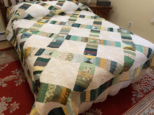 Totally Scrappy Quilt on Bed2