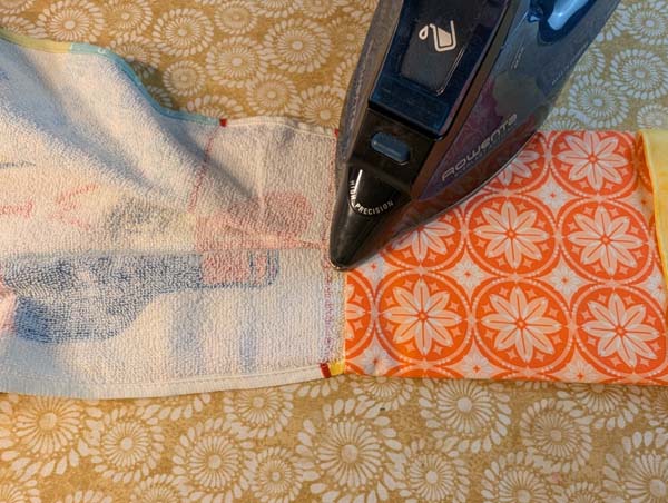 Towel with Band 40 Iron Topper