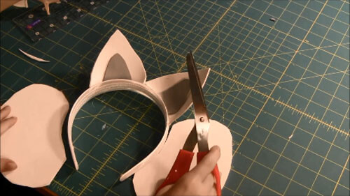 Undertale Temmie Costume Tutorial - Trim Large Ears