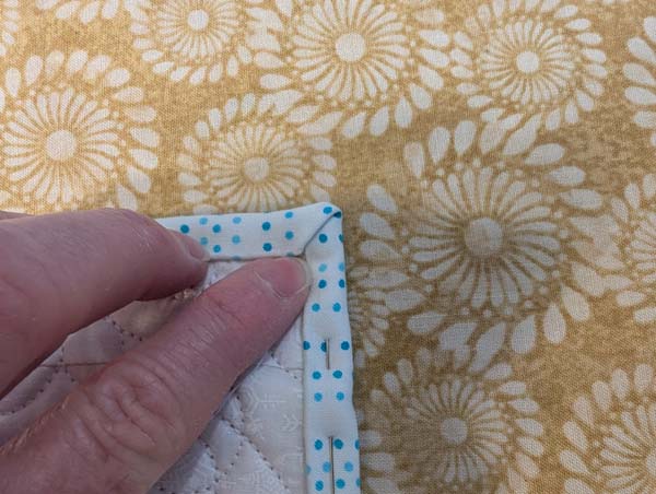 Villa Rosa Hot Pad Binding Corner