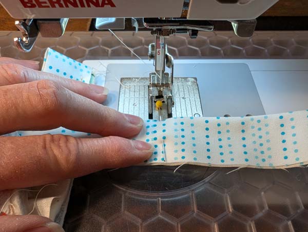 Villa Rosa Hot Pad Binding Sew Ends together