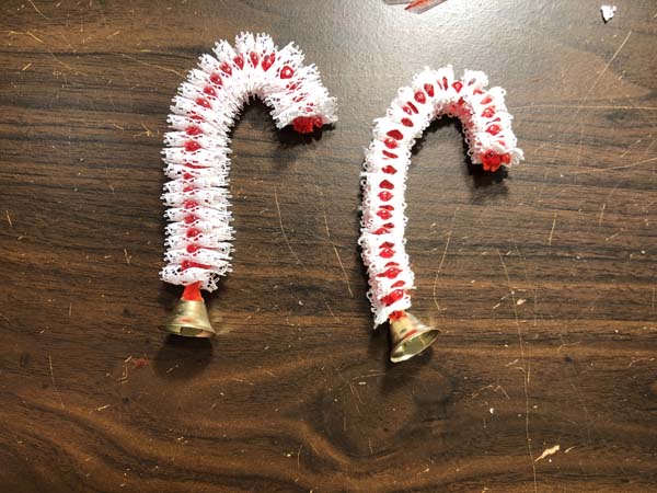Vintage Candy Cane Ornament 18 Turn pipecleaner into candy cane shape