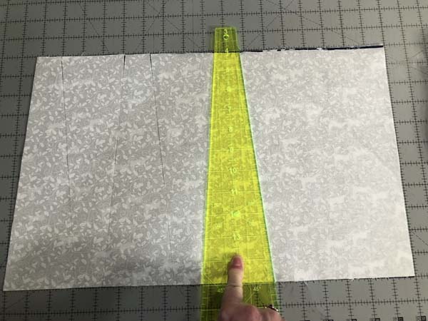 Wavy Table Runner Flip Ruler
